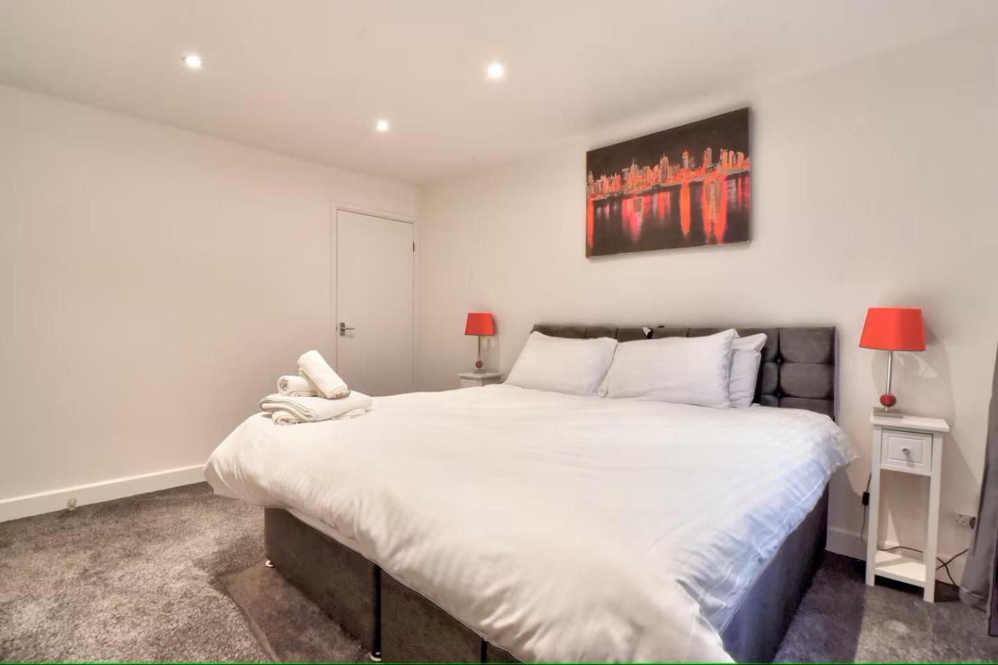 Amazing Beautiful King Size Bedroom 1 - Heybridge  Esterno foto
