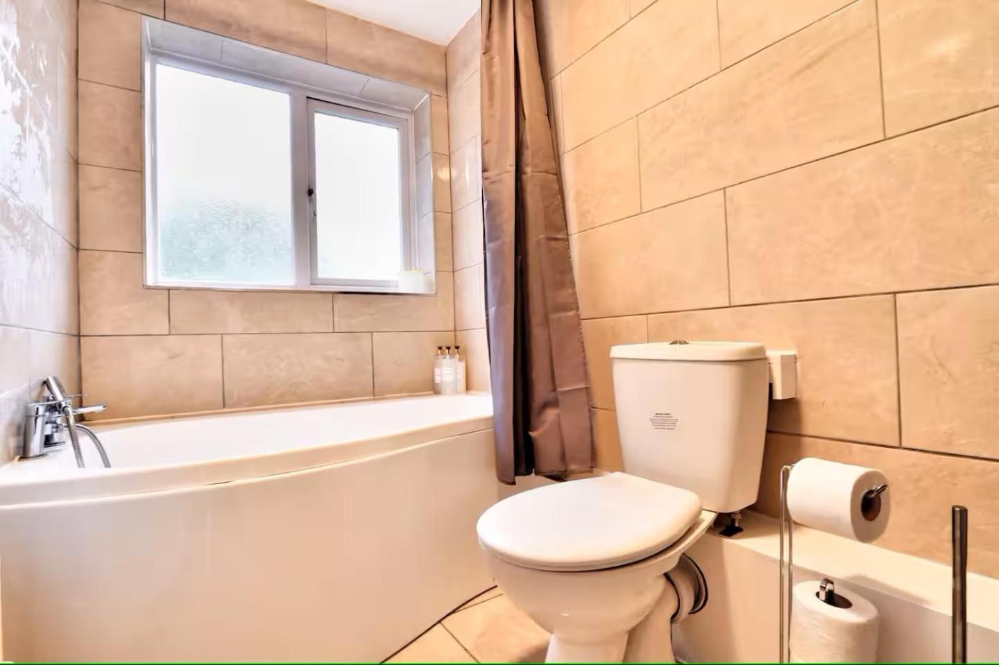 Amazing Beautiful King Size Bedroom 1 - Heybridge  Esterno foto